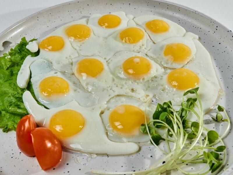 Глазунья из перепелиных яиц