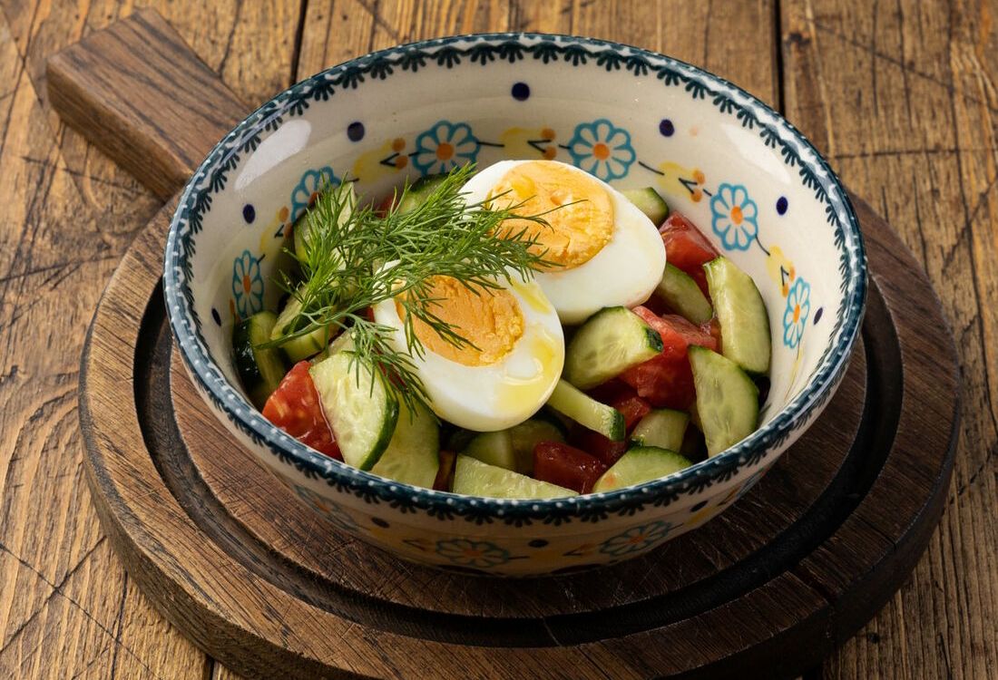 Салат овощной с маслом