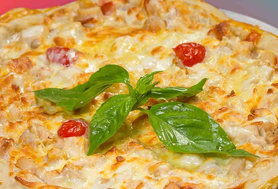 Пицца с курицей