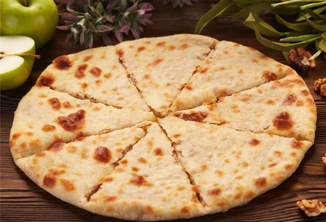 Пирог с яблоком и грецким орехом