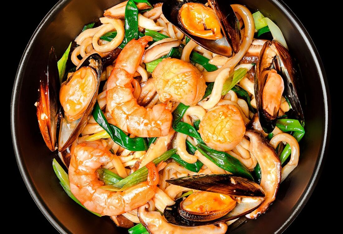 Лапша с морепродуктами 