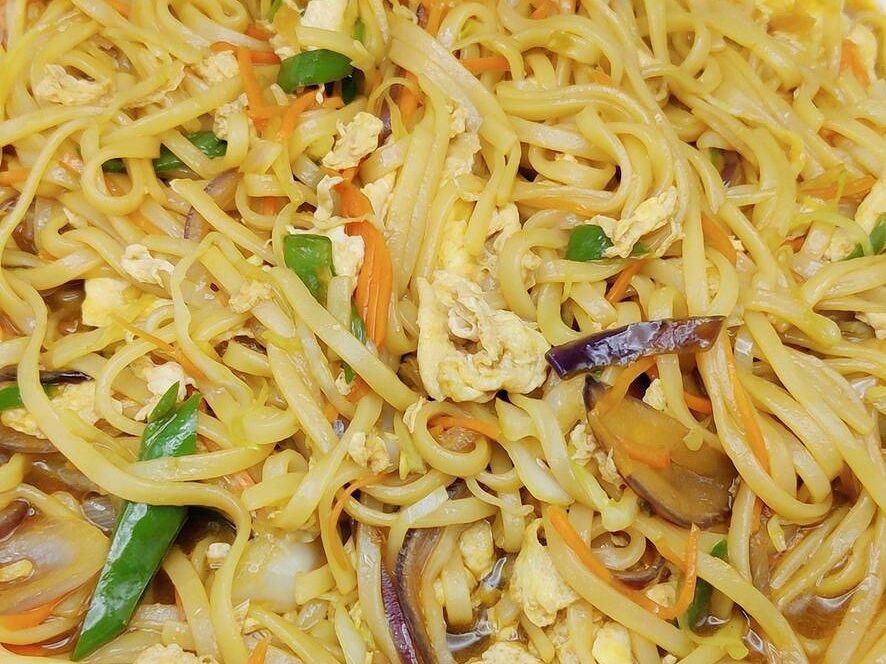 104. Лапша, жаренная с овощами