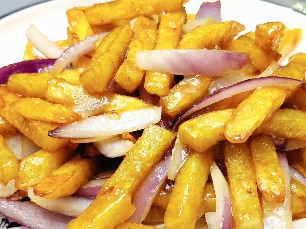 023. Жареная картошка с луком