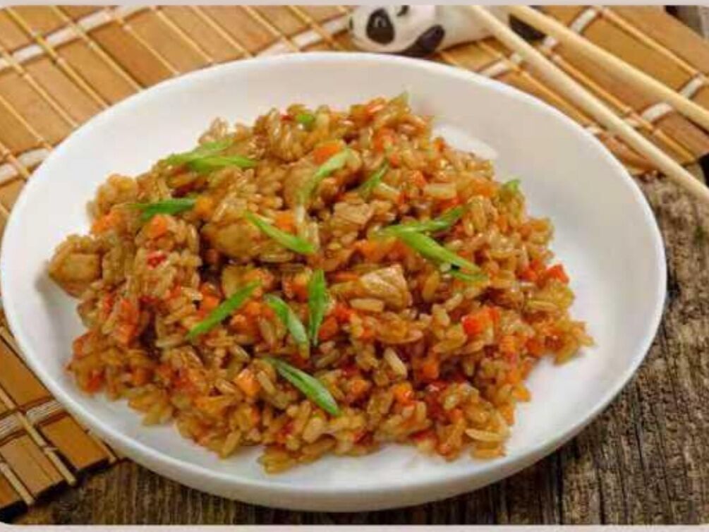 Жареный рис с мясом