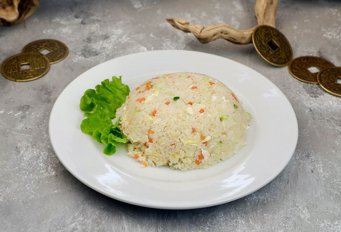 Чофан с овощами и яйцом