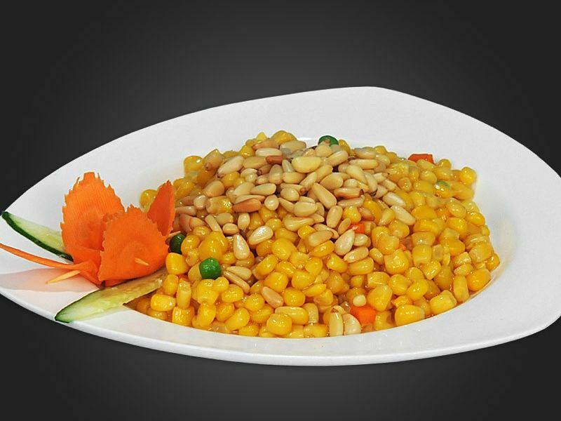 Кукуруза с кедровыми орешками