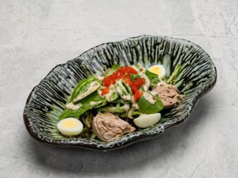 Салат Морская капуста с печенью трески и огурцом
