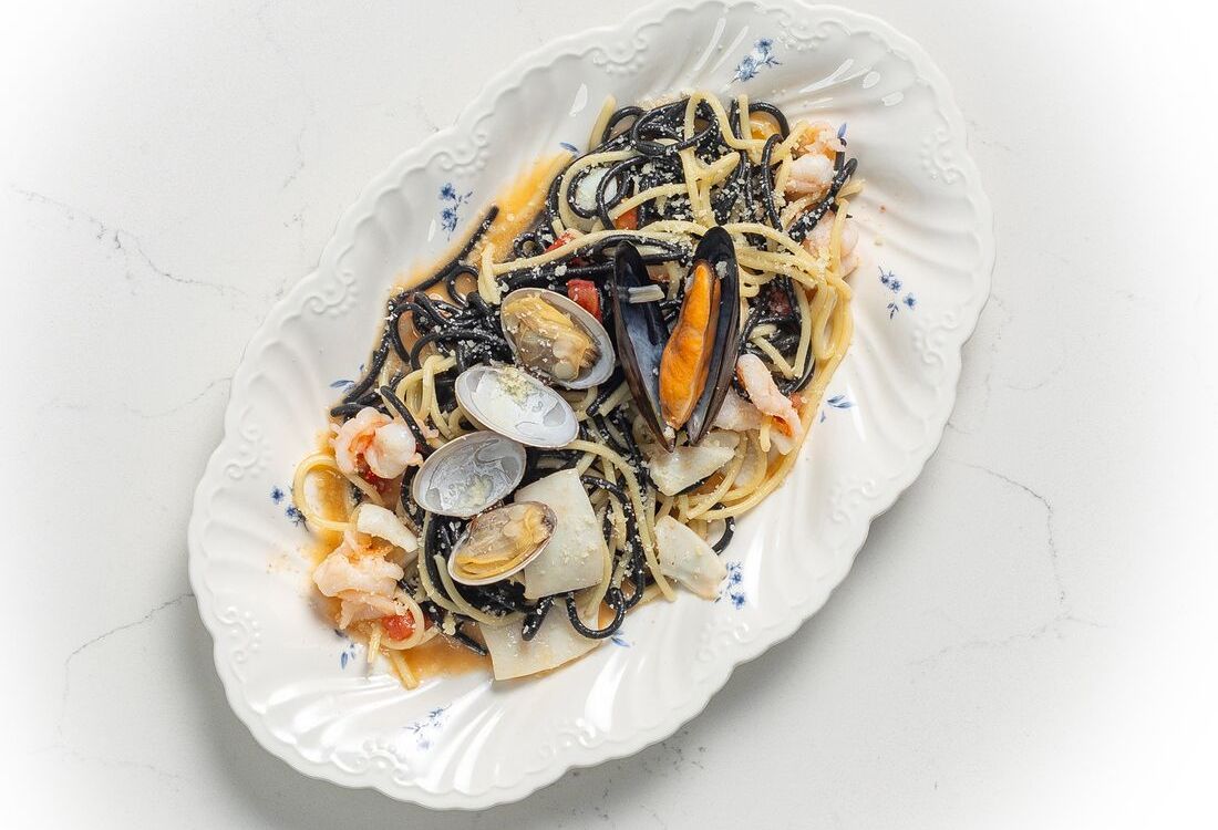 Острые спагетти с морепродуктами