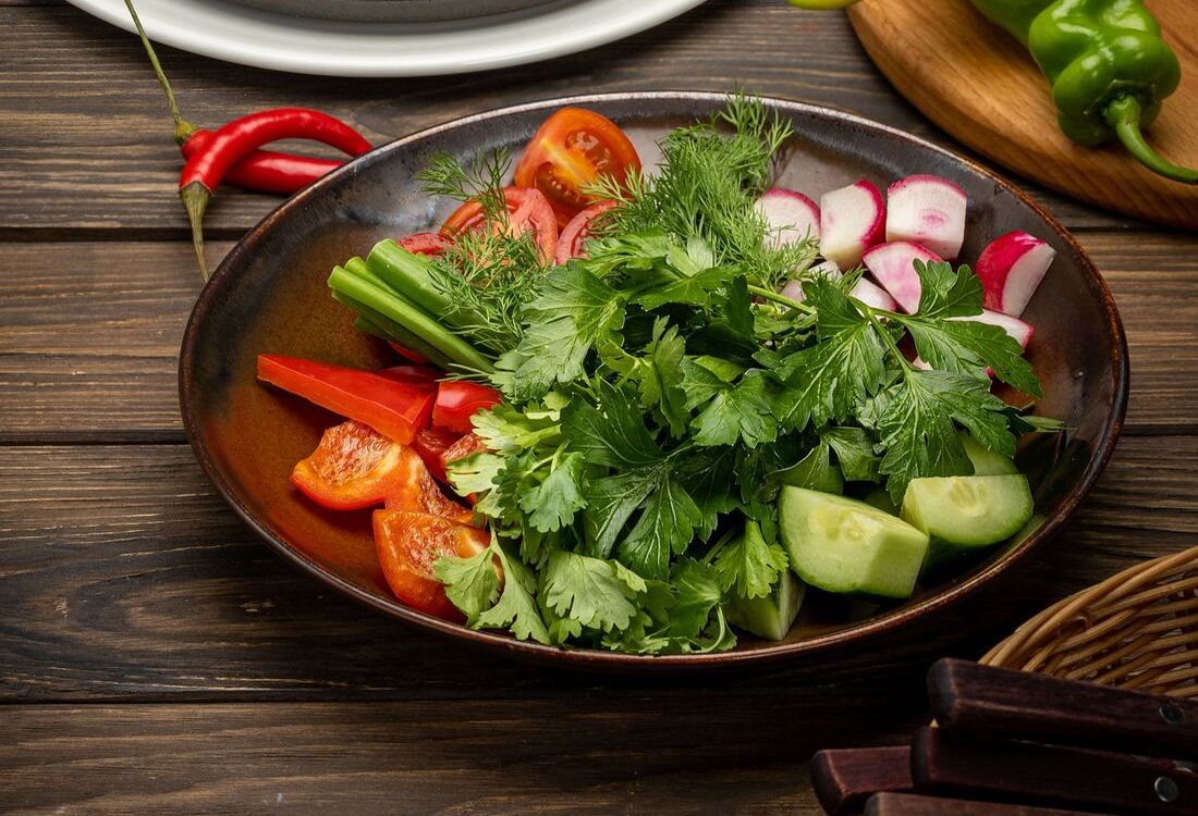 Сезонные свежие овощи