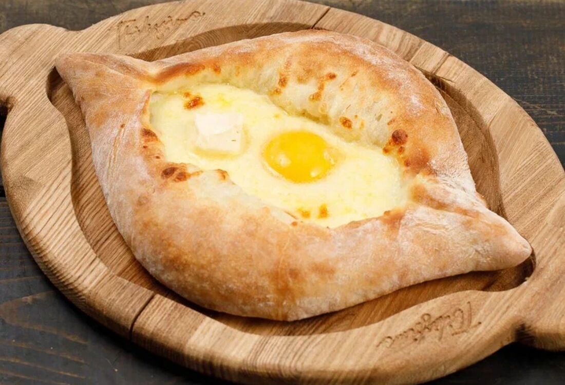 Хачапури по-аджарски