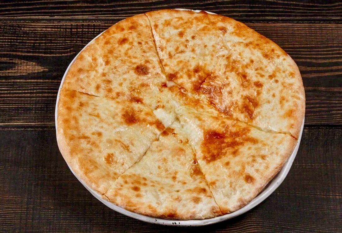 Хачапури Имеретенский с сыром внутри