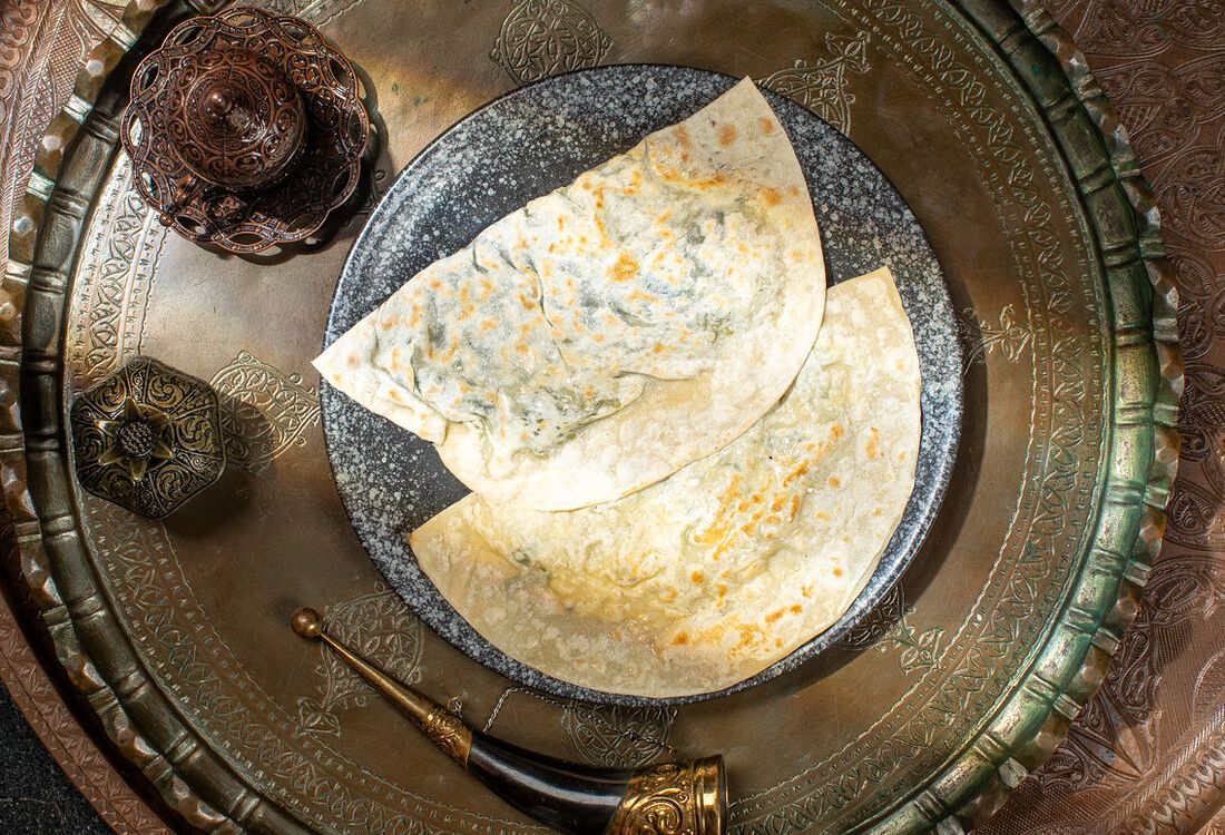 Кутабы с сыром и зеленью