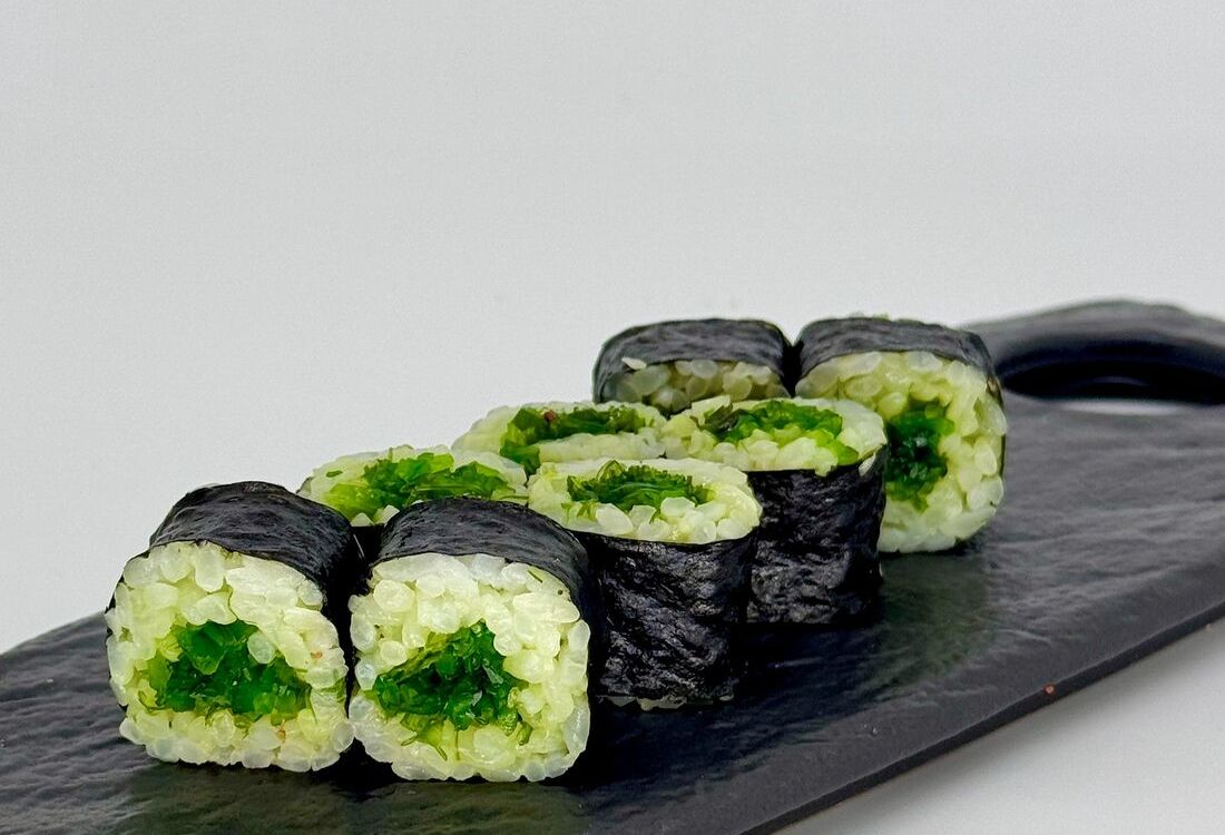 Ролл с чукой