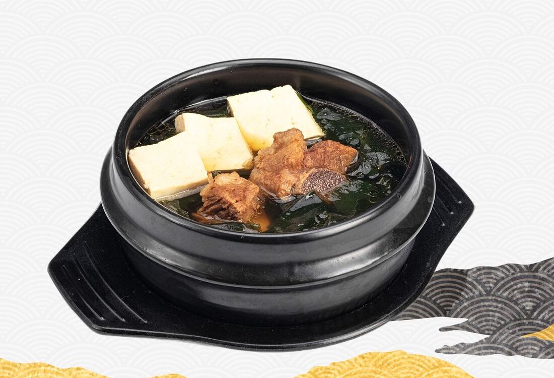 Миёккук